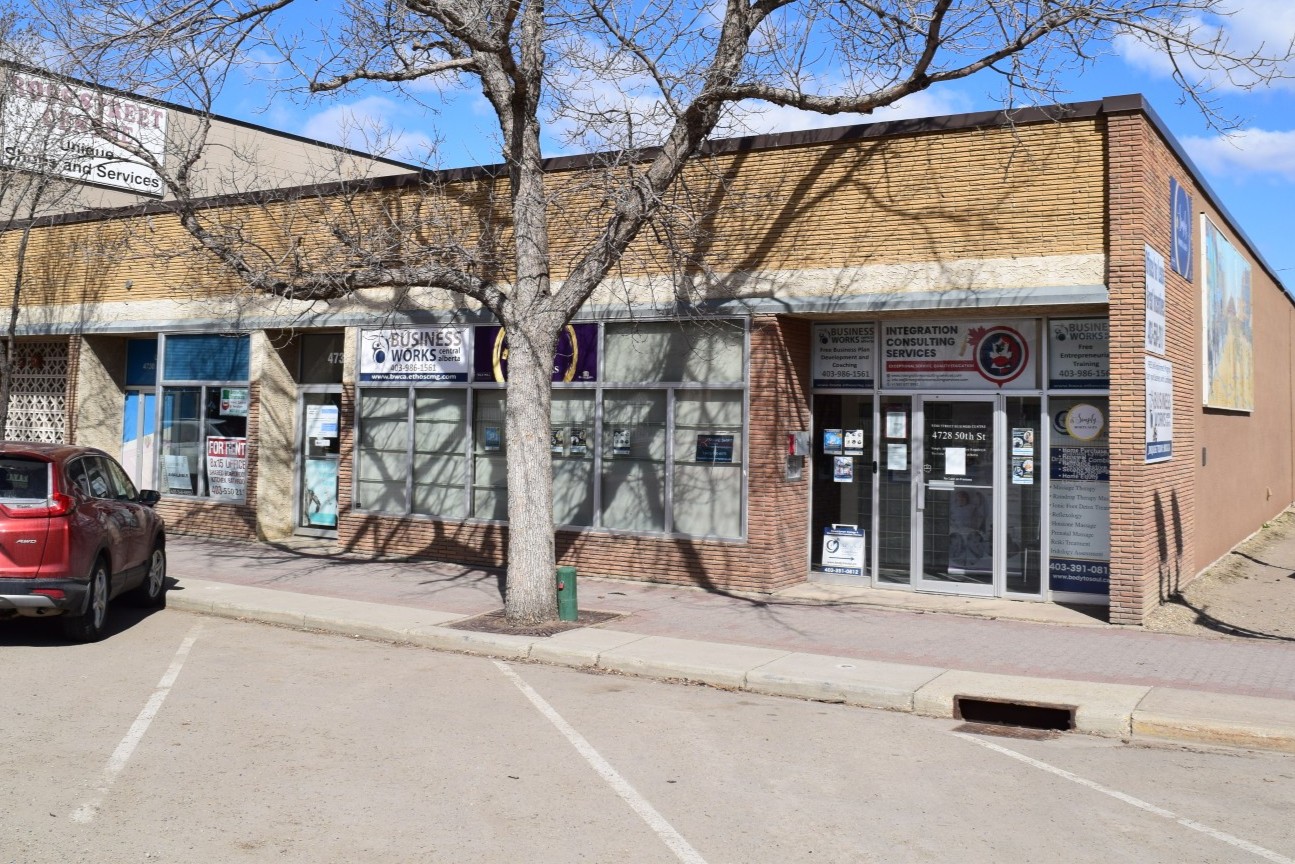 4730 50St Red Deer, a Century 21 Advantage Commercial Listing